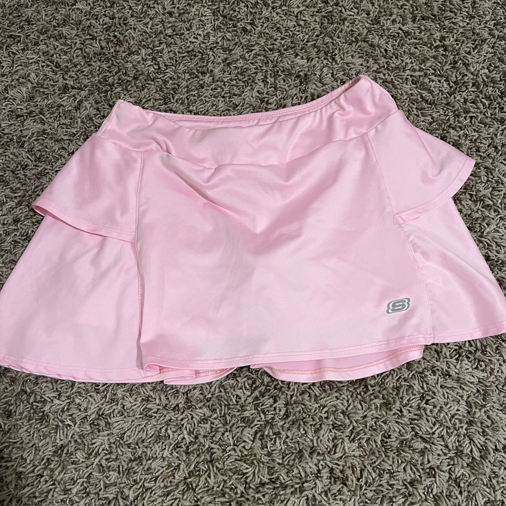 sketchers skirt